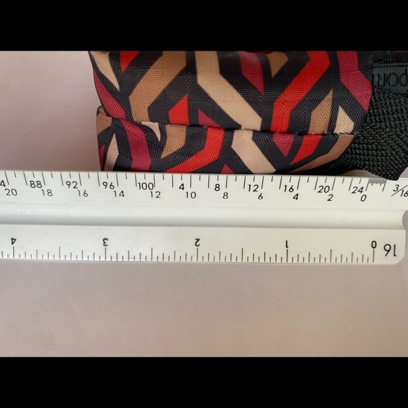 Limited Edition LeSportsac x Diane Von Furstenberg Cosmetic/Accessory Bag - Picture 4 of 7